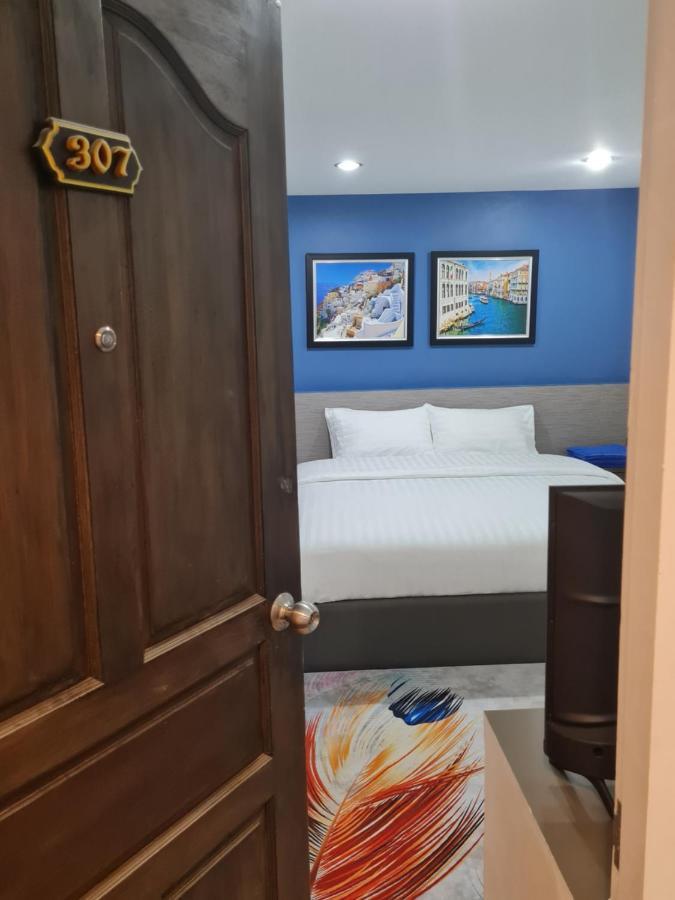 Poonsuk Place