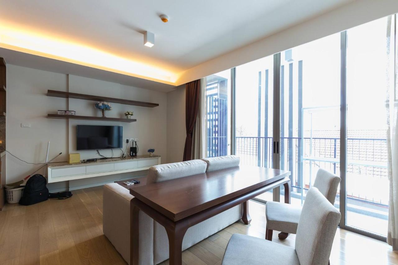 5 Stars 1 Bedroomtub Bathshower Downtown Near Emquartier Shopping Mall *