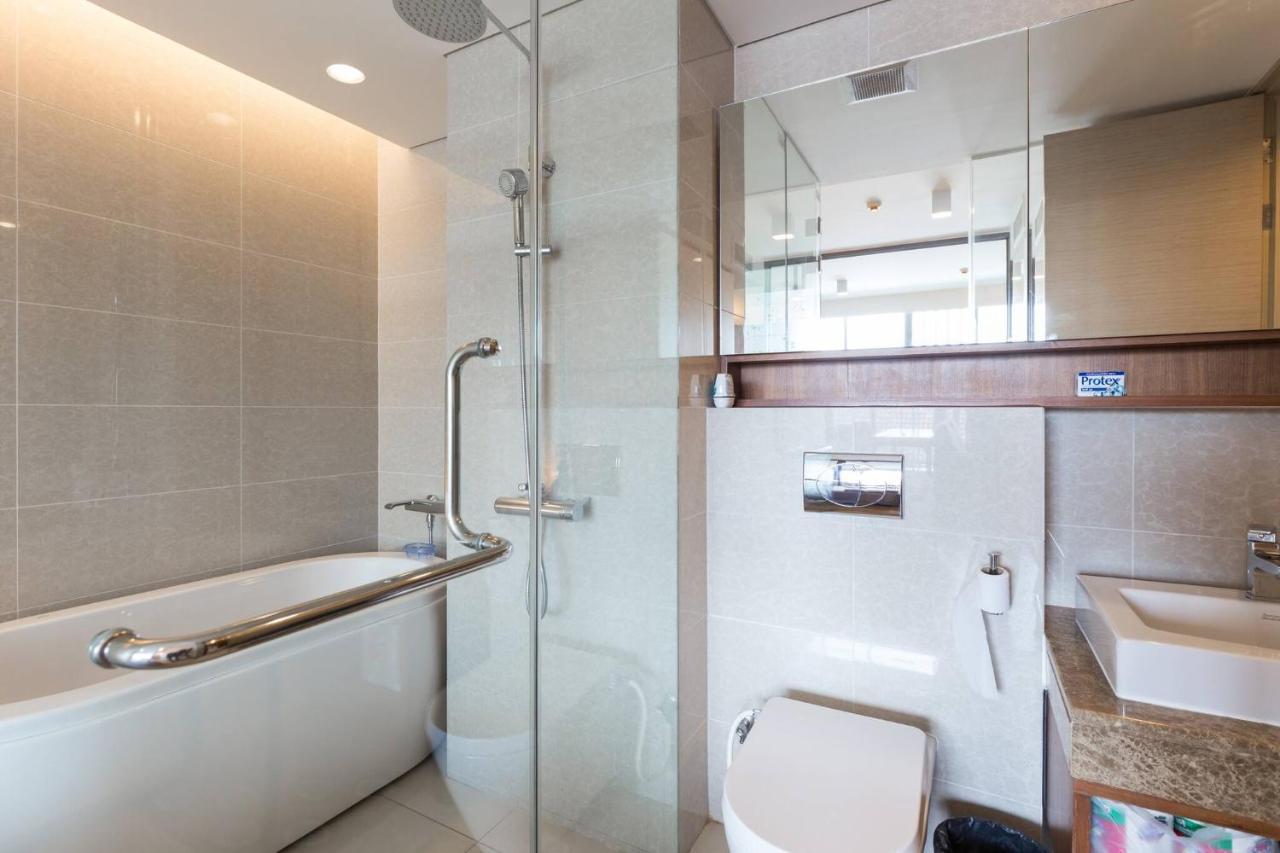 5 Stars 1 Bedroomtub Bathshower Downtown Near Emquartier Shopping Mall Bangkok