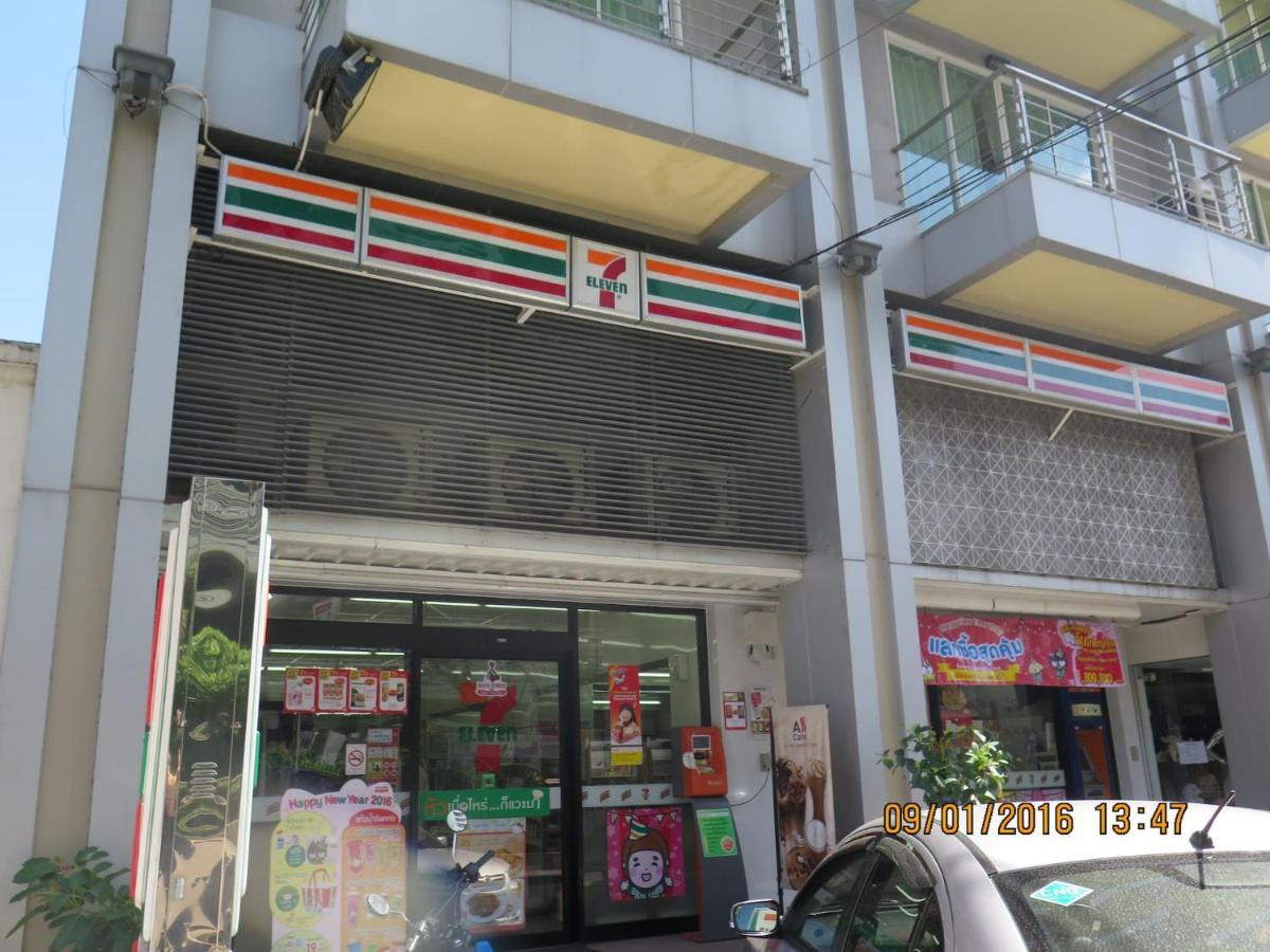 Holiday home 5 Stars 1 Bedroomtub Bathshower Downtown Near Emquartier Shopping Mall Bangkok