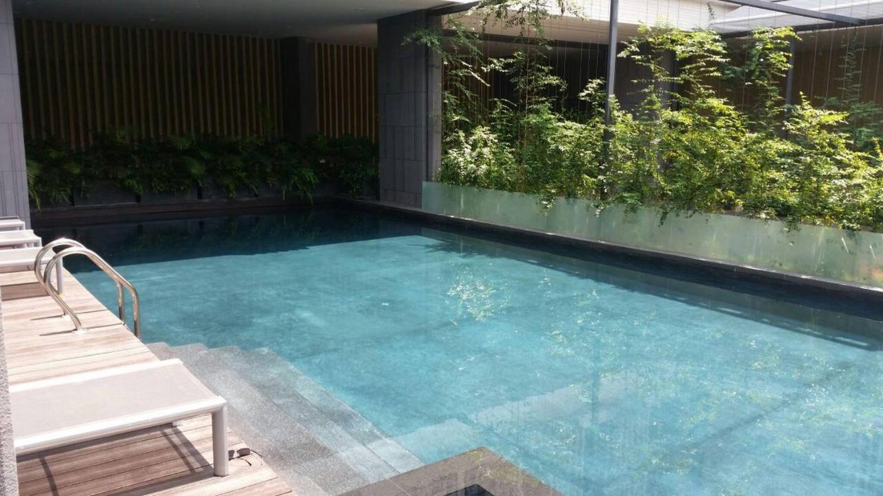 Holiday home 5 Stars 1 Bedroomtub Bathshower Downtown Near Emquartier Shopping Mall *