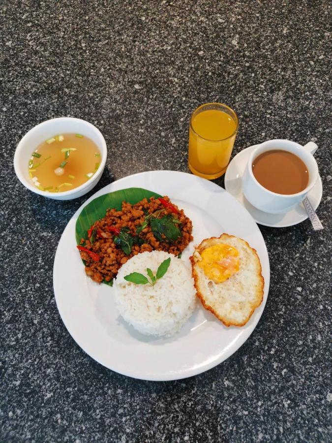 Leenova 5* Bangkok