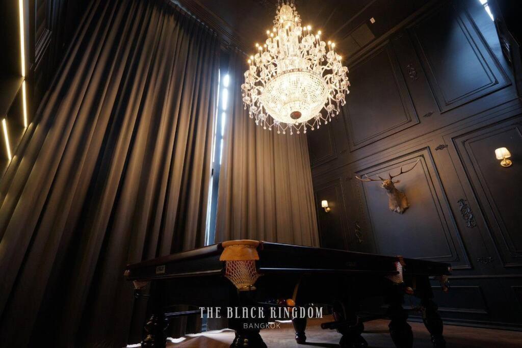 The Black Kingdom - เดอะ แบล็ค คิงดอม *