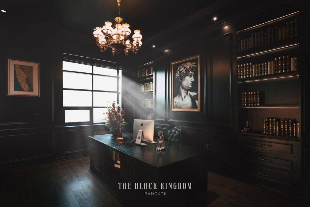 Villa The Black Kingdom - เดอะ แบล็ค คิงดอม Bangkok