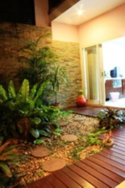 Baan Manusarn Bed & Breakfast