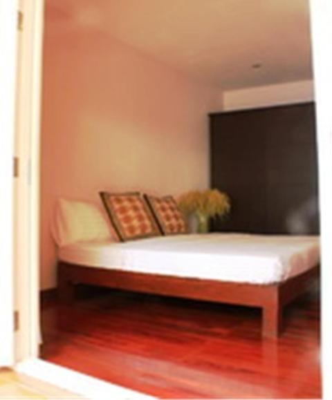 Baan Manusarn Bed & Breakfast