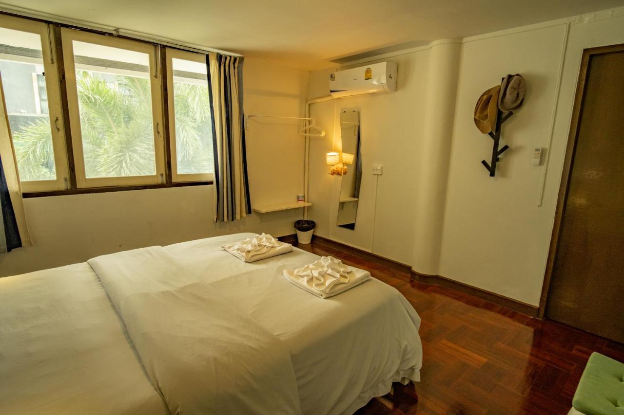 Home16 16 Sukhumvit *