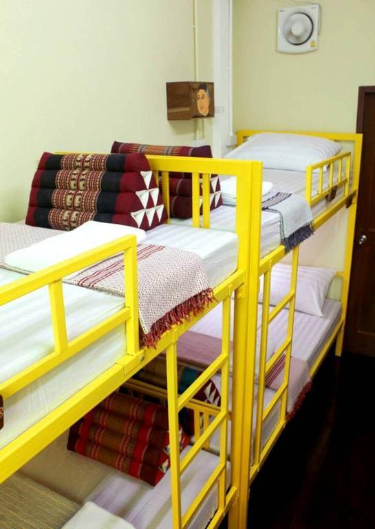Hostel Baan Bovorn