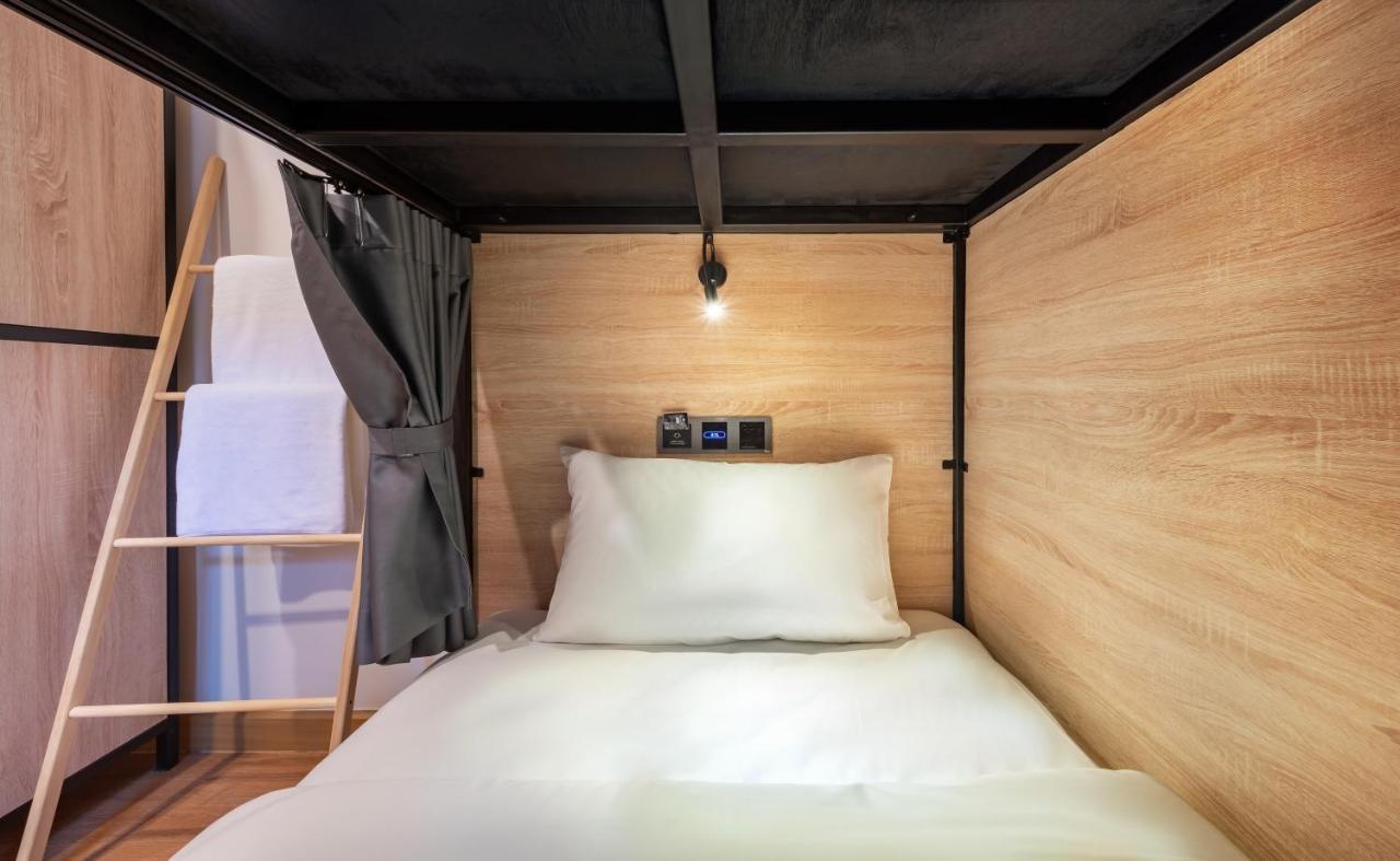 Siam Subway And Cafe Hostel Bangkok
