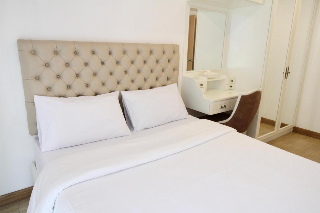 Town Sukhumvit 71 Apartment *