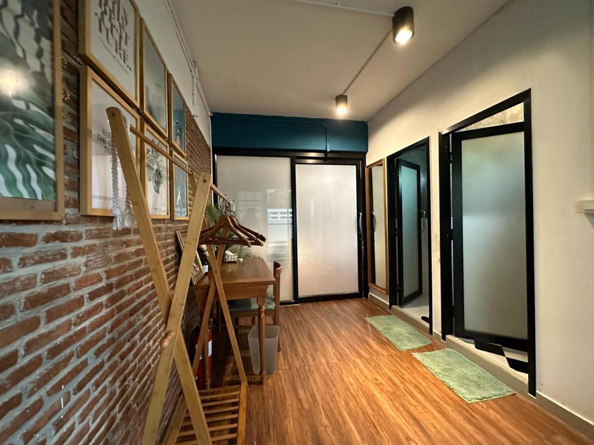 T-house Bkk 2floors Near Bts With Swimming Pool And Free Wifi Bangkok