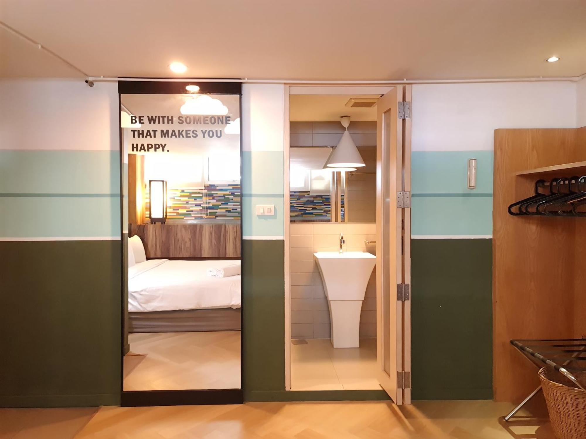 Hotel Somewhere To Escape - Hometel 3*
