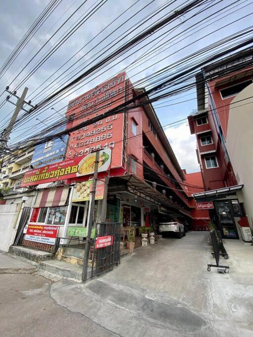 Apartment Ratanawong Place 801
