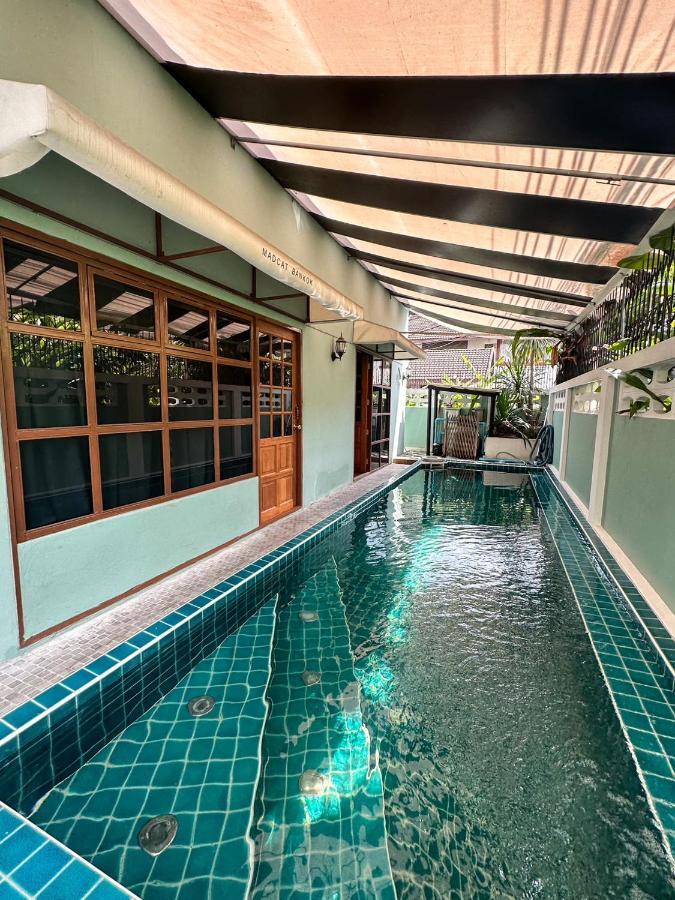 Guest house T-house Bkk 2floors Near Bts With Swimming Pool And Free Wifi