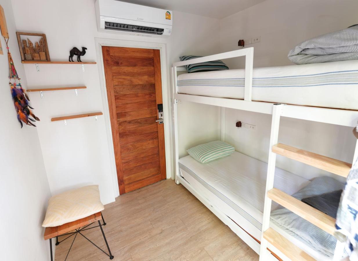 Hostel The Yard *