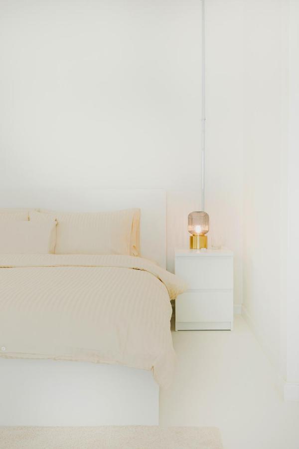 Modern Minimalism - Mandarin Palm Penthouse *
