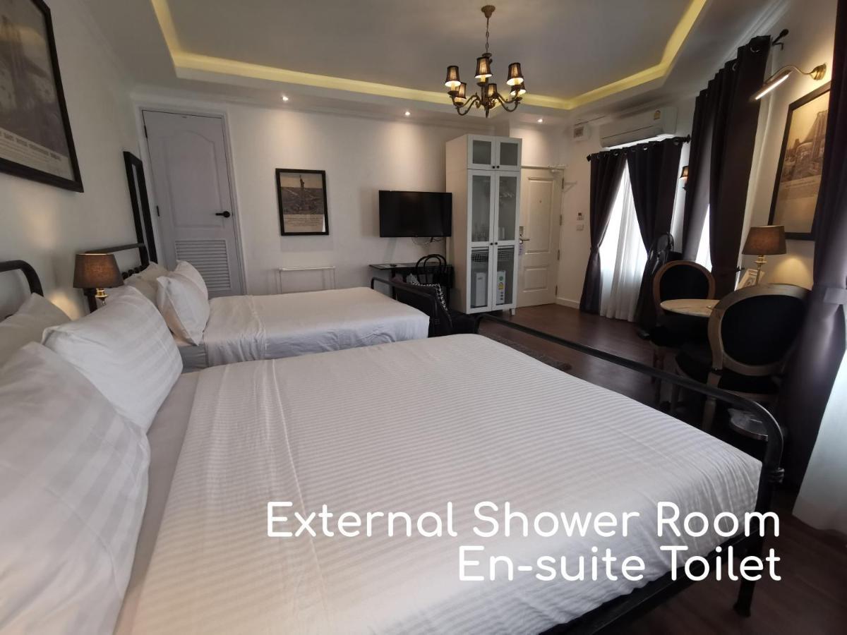 Double Bed Hotel