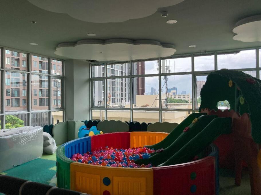 Cozy Free Wi-fi 1 Gbps And 100m From Subway Apartment Bangkok