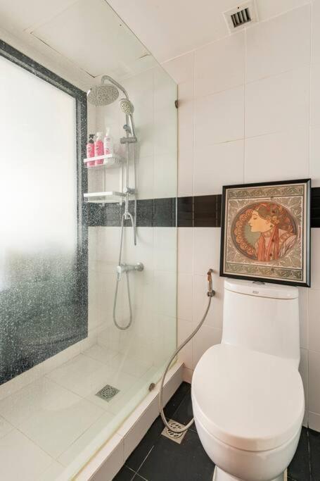 Pangsapuri Selfcheckin Omni Tower Sukhumvit4 Nana Asoke Bts Mrt Hispeed Wifi Pool&gym Bangkok