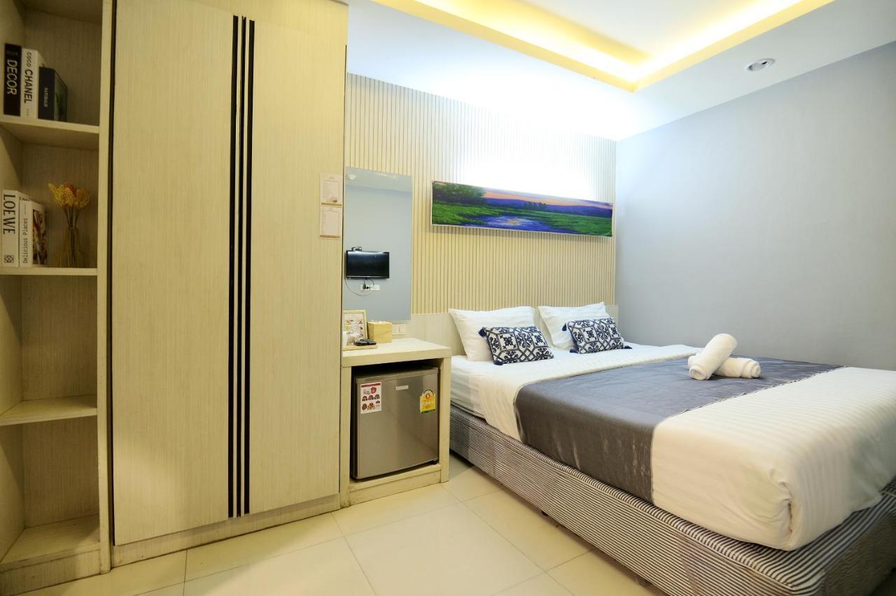 De Lux 4*