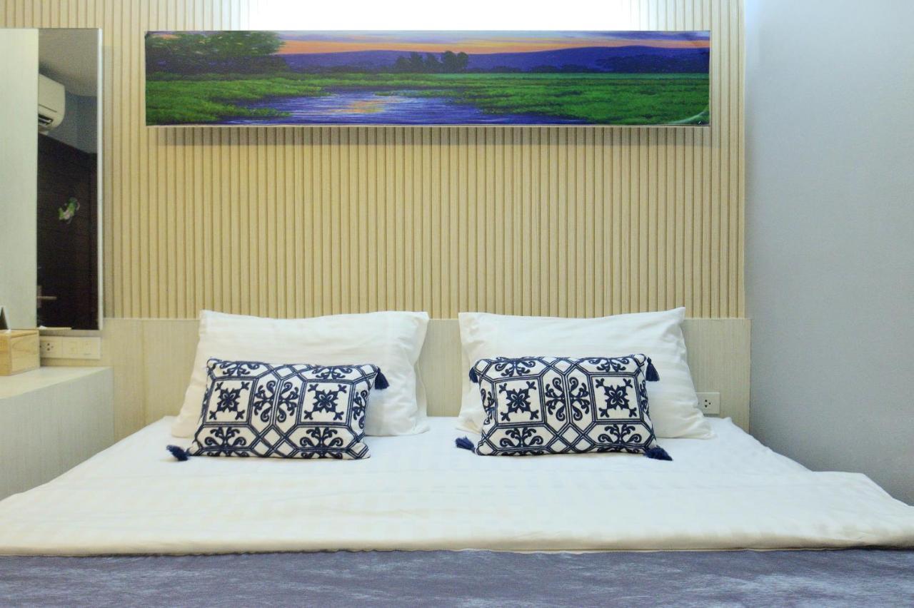 Hotel De Lux Bangkok