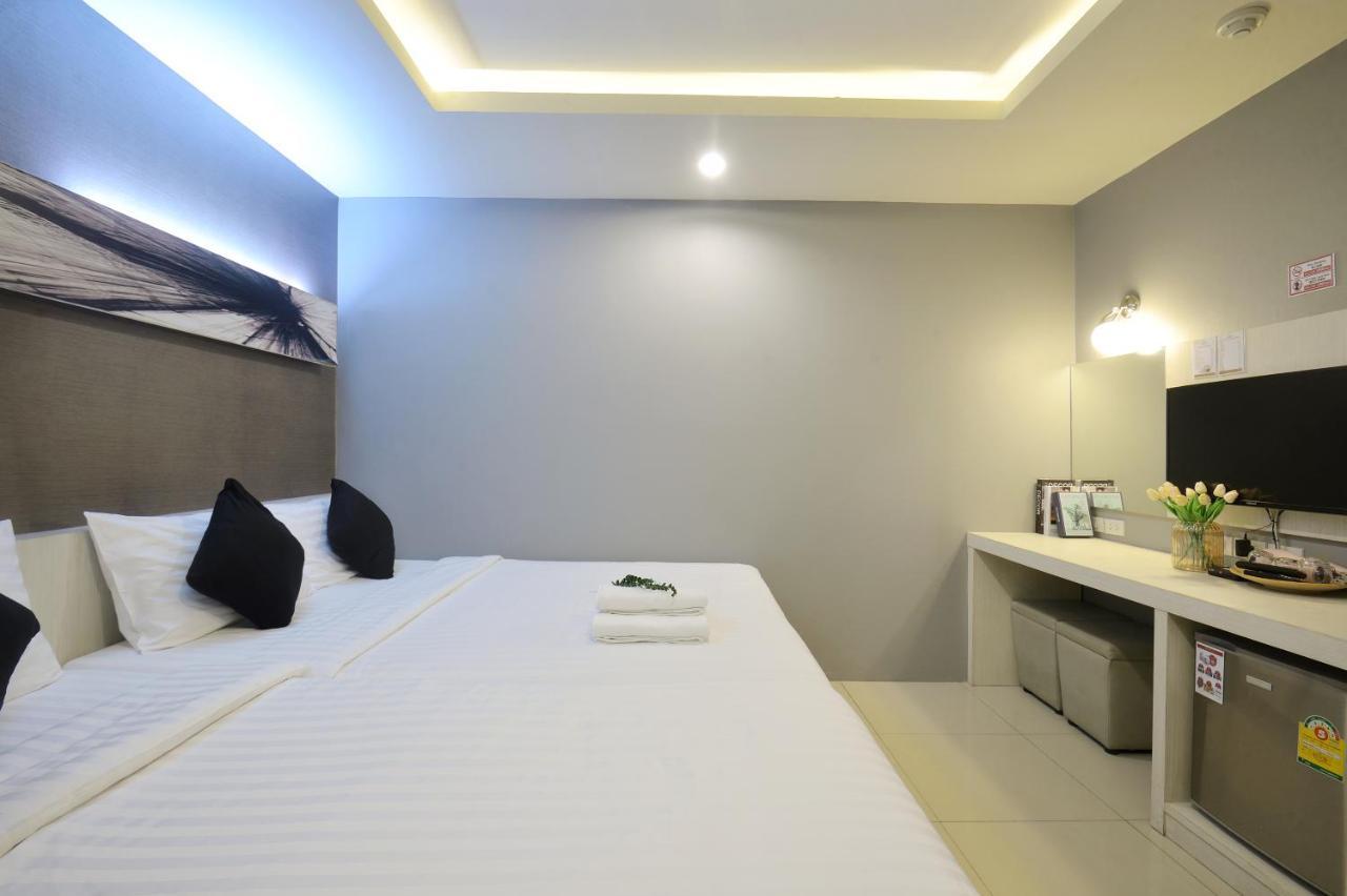 Hotel De Lux 4*