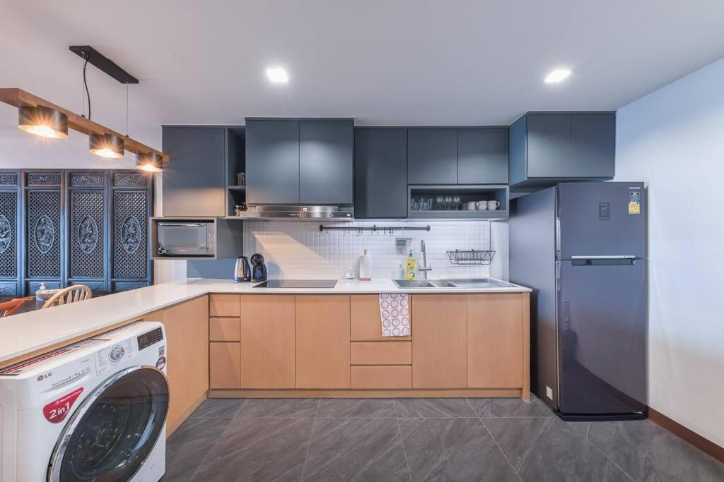 Apartment Bangkok, 5 Stars River View & Characteristic Decor