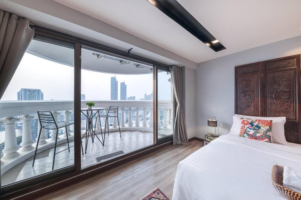 Bangkok, 5 Stars River View & Characteristic Decor * Bangkok