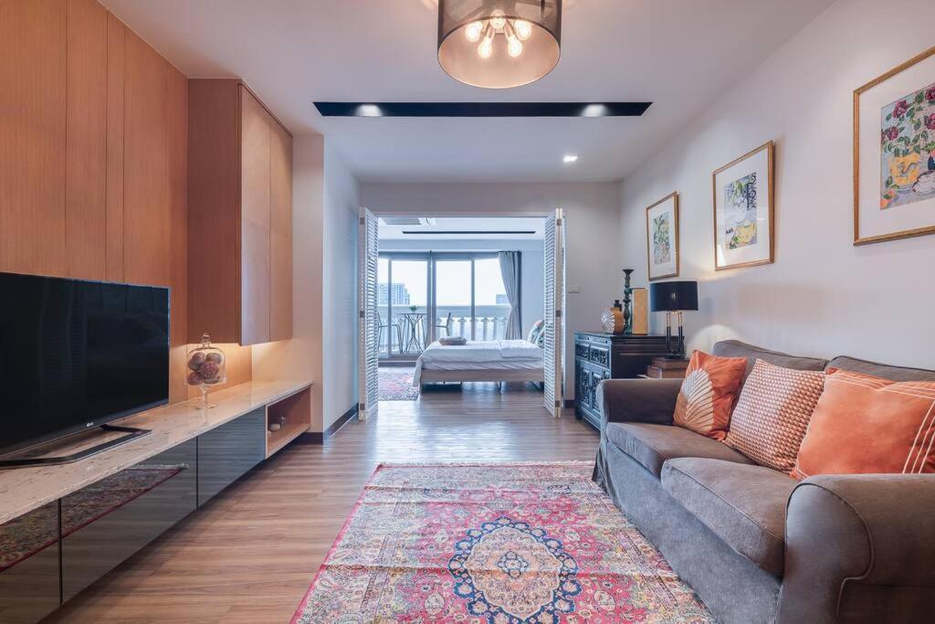 Apartment Bangkok, 5 Stars River View & Characteristic Decor Bangkok