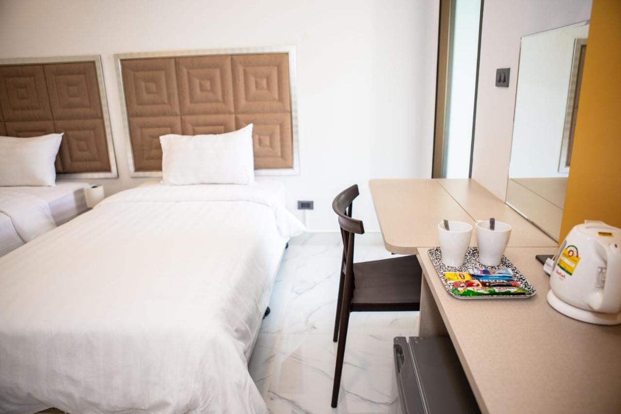 Hostel Rich8 *