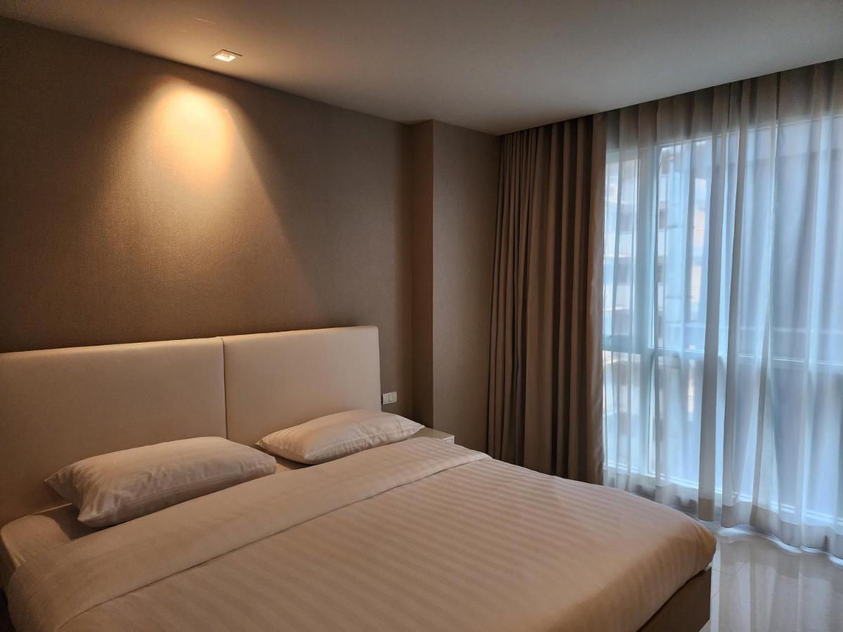 Apartment Condominium - Sukhumvit Soi 5 Bts Nana 50m2 *