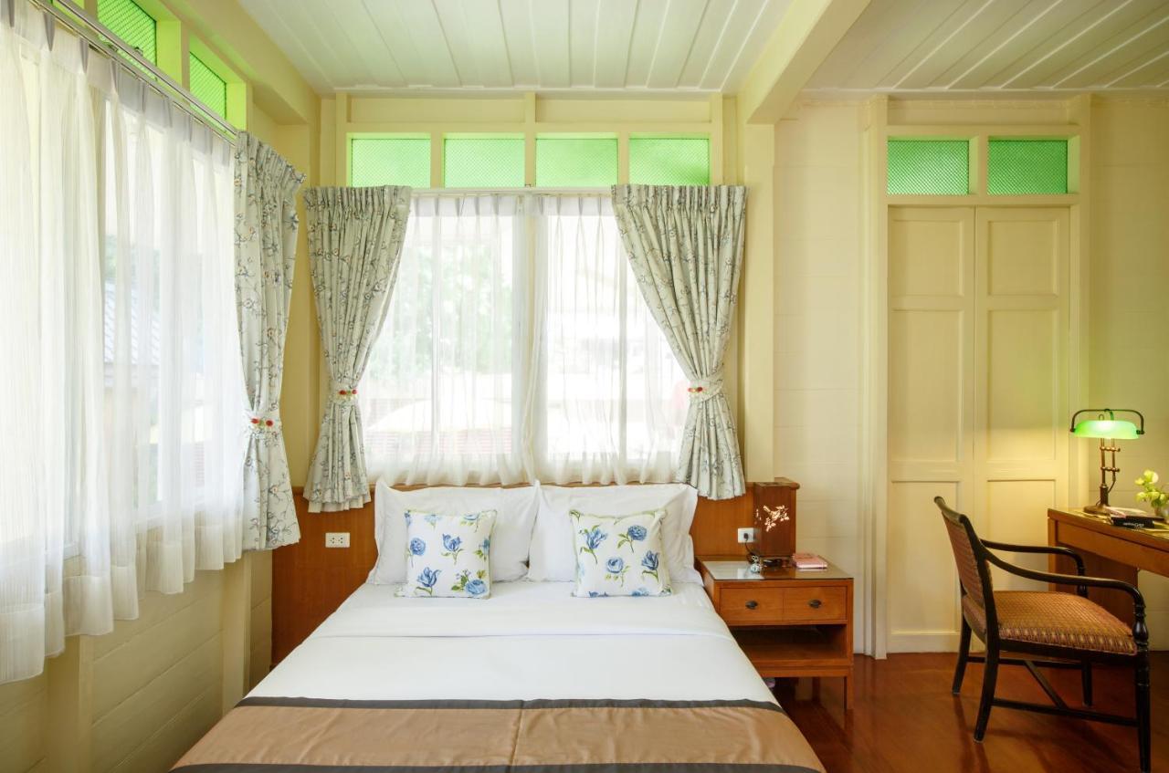 Hostel Baan Dinso *