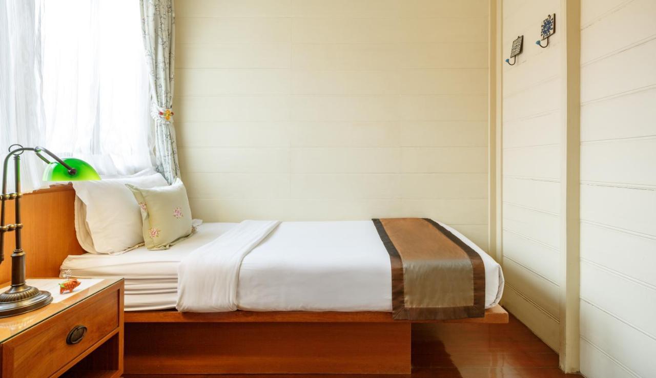 Baan Dinso Hostel *