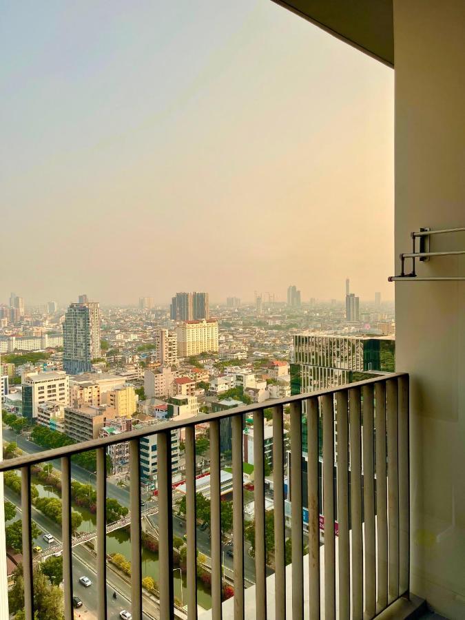 Luxury With Infinity Pool Balcony Gym Apartment