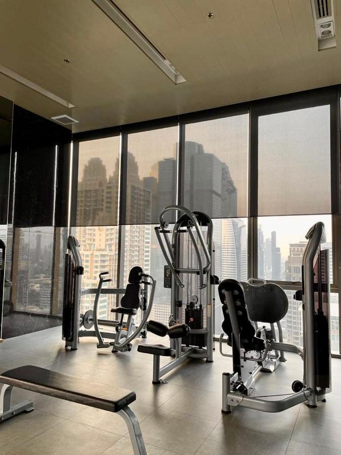 Luxury With Infinity Pool Balcony Gym Apartment Bangkok