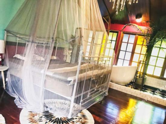 T-house Bkk 2floors Near Bts With Swimming Pool And Free Wifi