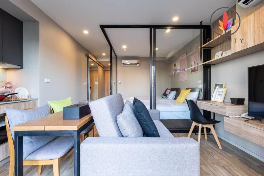 Appartement Bts S5 Surasak 900 Meters Near The Mekong River Pier Free Swimming Pool In Ferris Wheel Night Market Chinese Reception Center