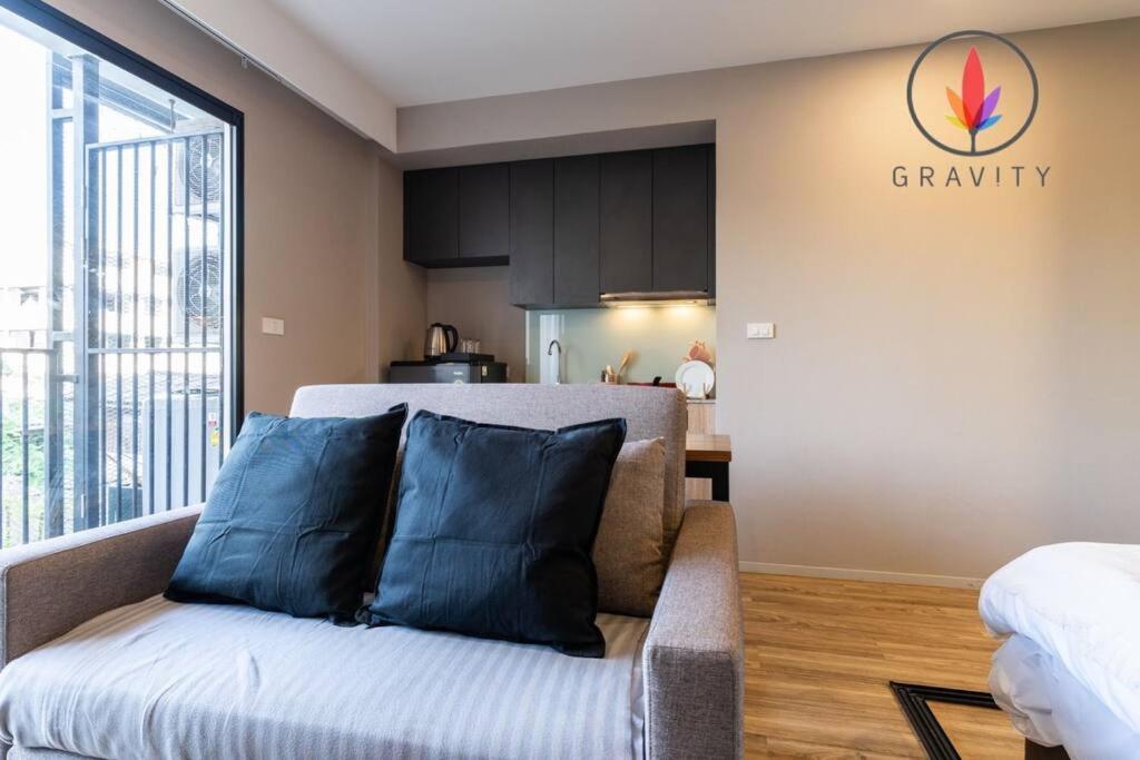 Bts S5 Surasak 900 Meters Near The Mekong River Pier Free Swimming Pool In Ferris Wheel Night Market Chinese Reception Center Appartement *