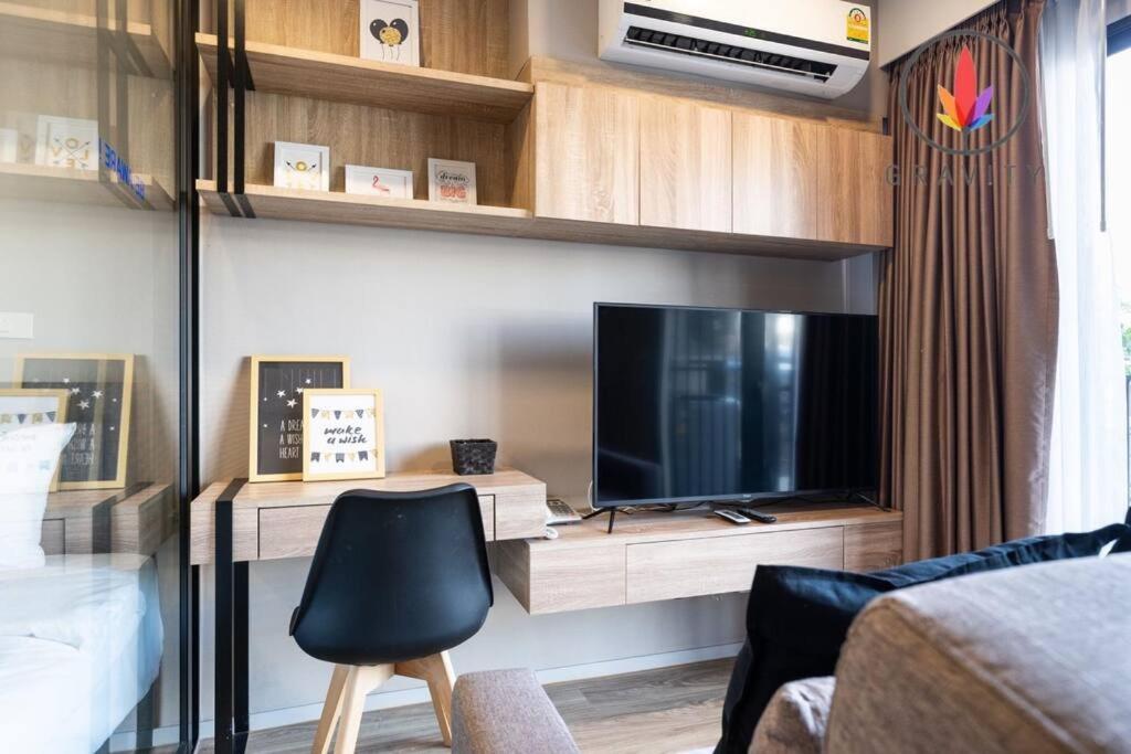 Appartement Bts S5 Surasak 900 Meters Near The Mekong River Pier Free Swimming Pool In Ferris Wheel Night Market Chinese Reception Center Bangkok