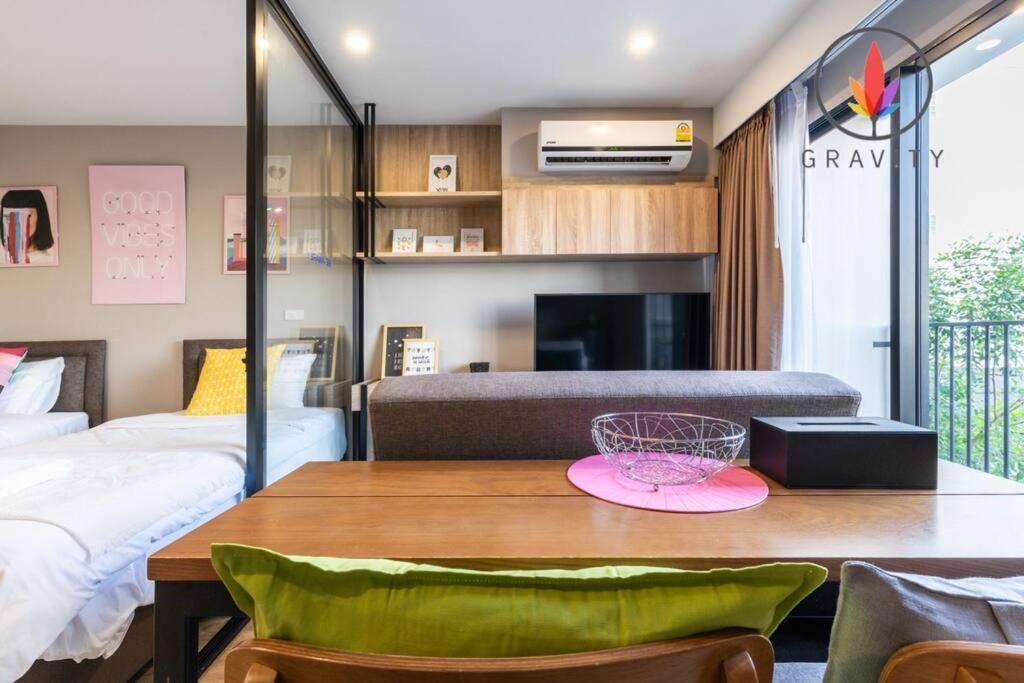 Bts S5 Surasak 900 Meters Near The Mekong River Pier Free Swimming Pool In Ferris Wheel Night Market Chinese Reception Center Appartement *