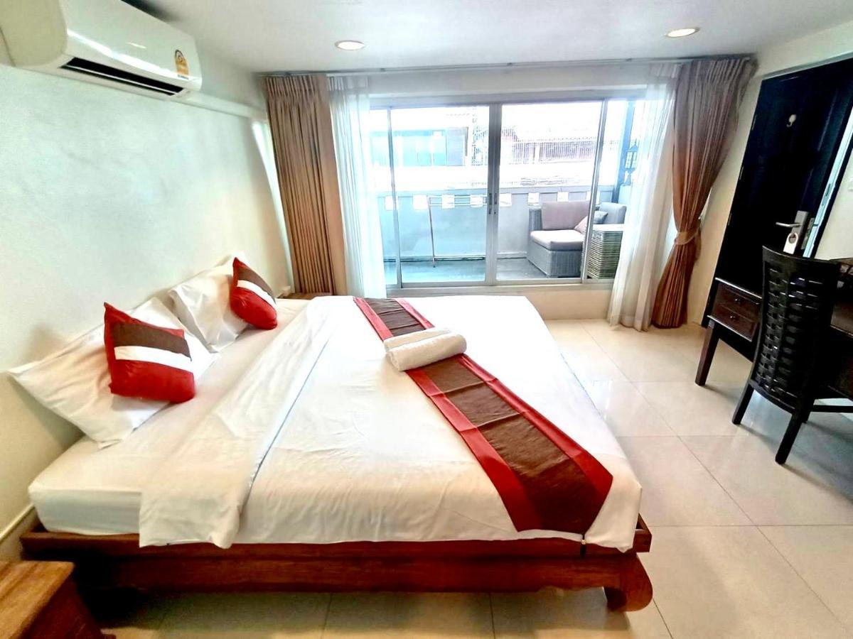 Apartment 39 Living Bangkok