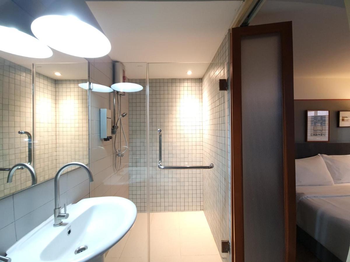 Hotel Somewhere To Escape - Hometel Bangkok