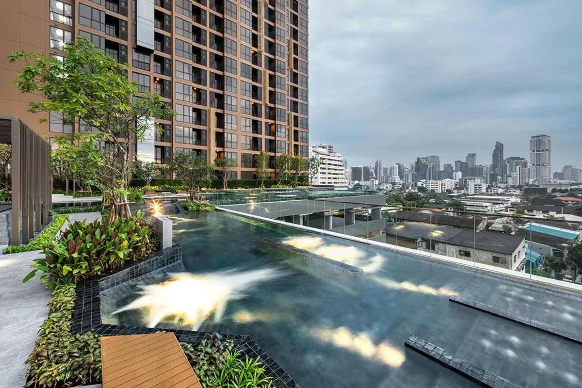 Sukhumvit 36,japanese Style Condominium,central Area,high-rise View,bts Thonglo Bangkok