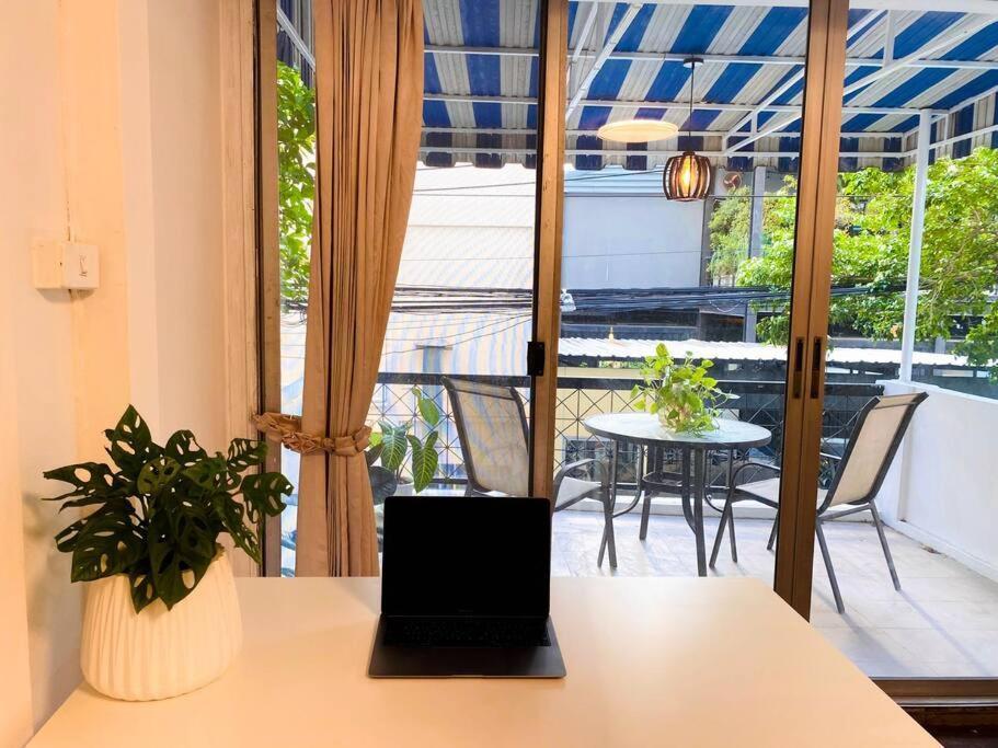 Flip Flop In Townhouse Holiday home *