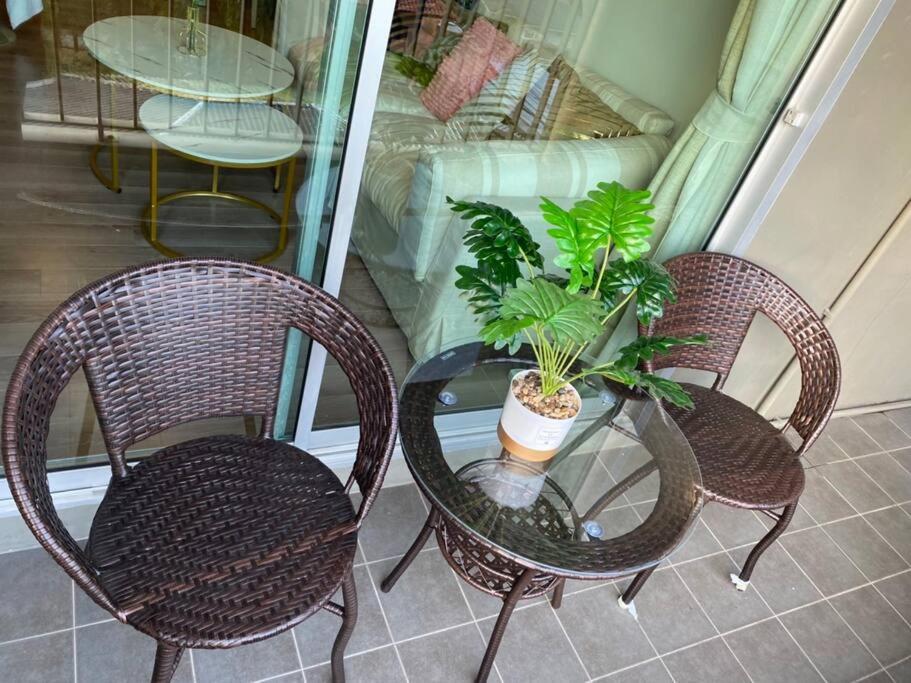 Bts Phrom Phomg /sukhumvit Road Apartment *