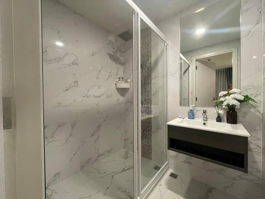 Maxxi Prime Ratchada - Sutthisan Near Jodfair Market Apartment *