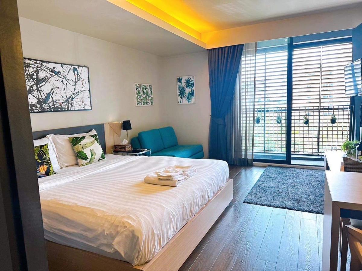 Stylish 1 Bedroom, Pool,bts Asok, Sukhumvit *