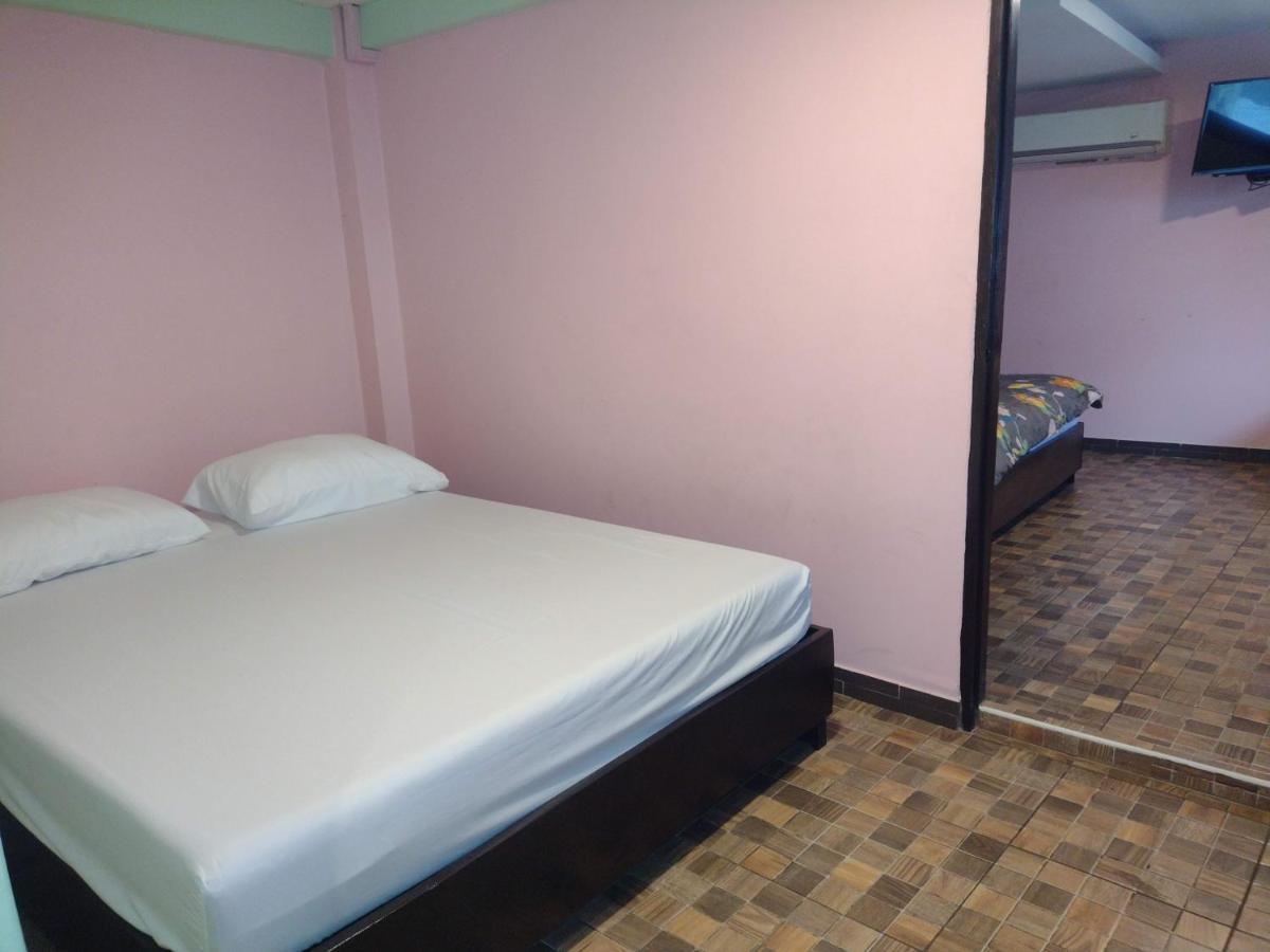 Friendly - Dmk Airport Hostel Bangkok