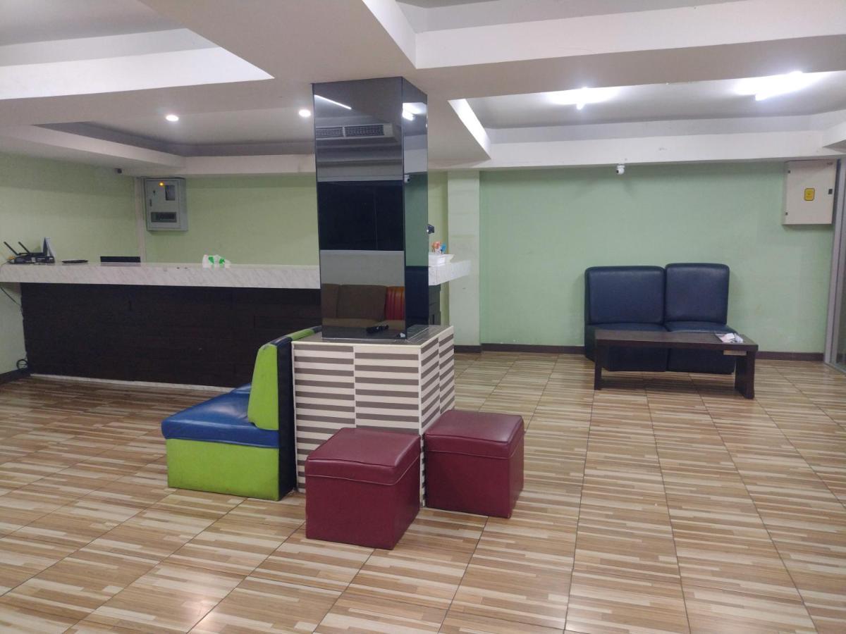 Friendly - Dmk Airport Hostel *