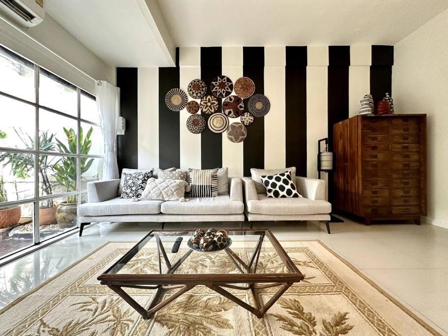 Vakantiehuis Oasis Townhouse In The Perfect Location *